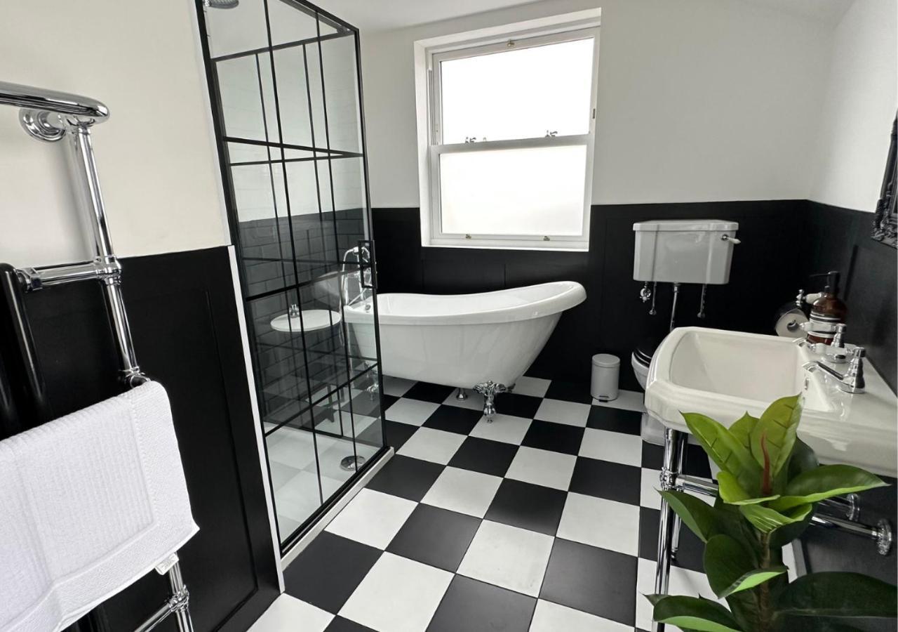 Stunning Scottish Hot Tub Getaway Villa Gatehouse of Fleet Bagian luar foto